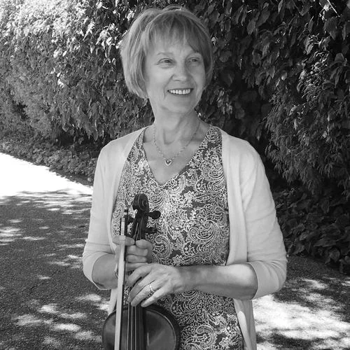 Teacher Olga received her Bachelor's of Music at the Rimsky-Korsakov College of Music and her MA in Music from the Saint Petersburg Conservatory. She has over 20 years of teaching experience ranging from private lessons instruction to coaching string ensembles & string quartets through the Rachmaninov College of Music. She has served as the principal violist in the Russia Philharmonic for their chamber orchestra and has served as an instructor for the San Francisco Jewish Community Center, the SFCMC Orchestra. Many of her students have become professional musicians, playing and teaching all over the world.