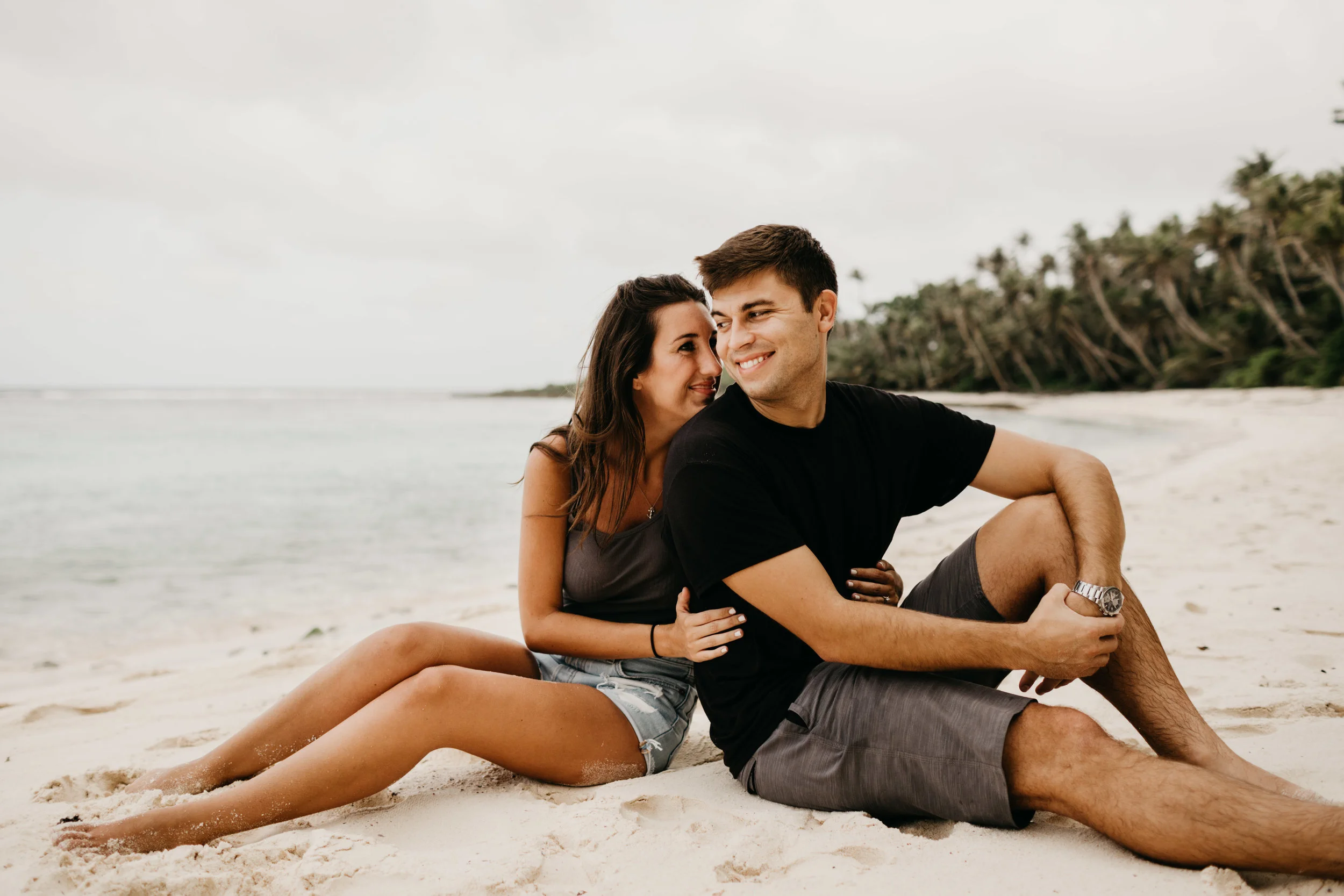 guam-beachy-adventurous-couples-photo-by-samantha-look.jpg