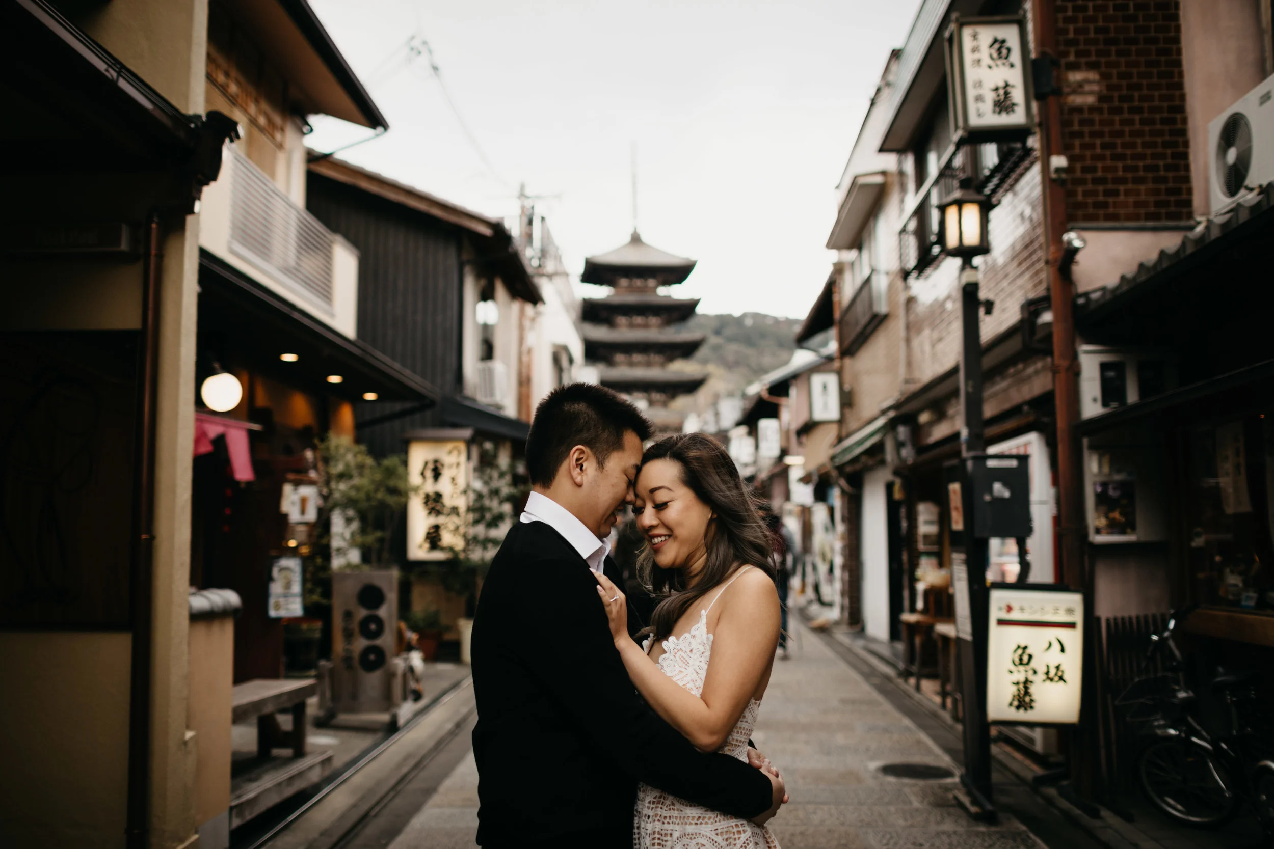 Kyoto-Engagement-photo-by-samantha-look.jpg