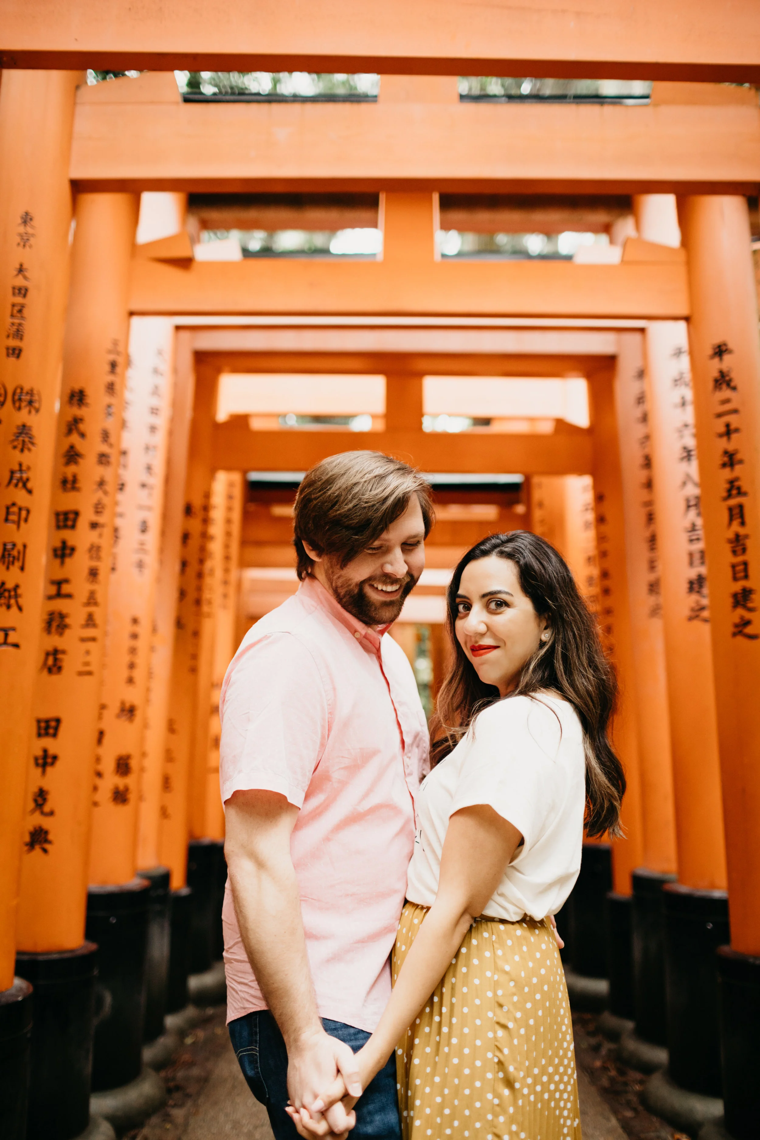 fushimi_inari_shrine_kyoto_couples_session_pictures_by_samantha_look-11.jpg