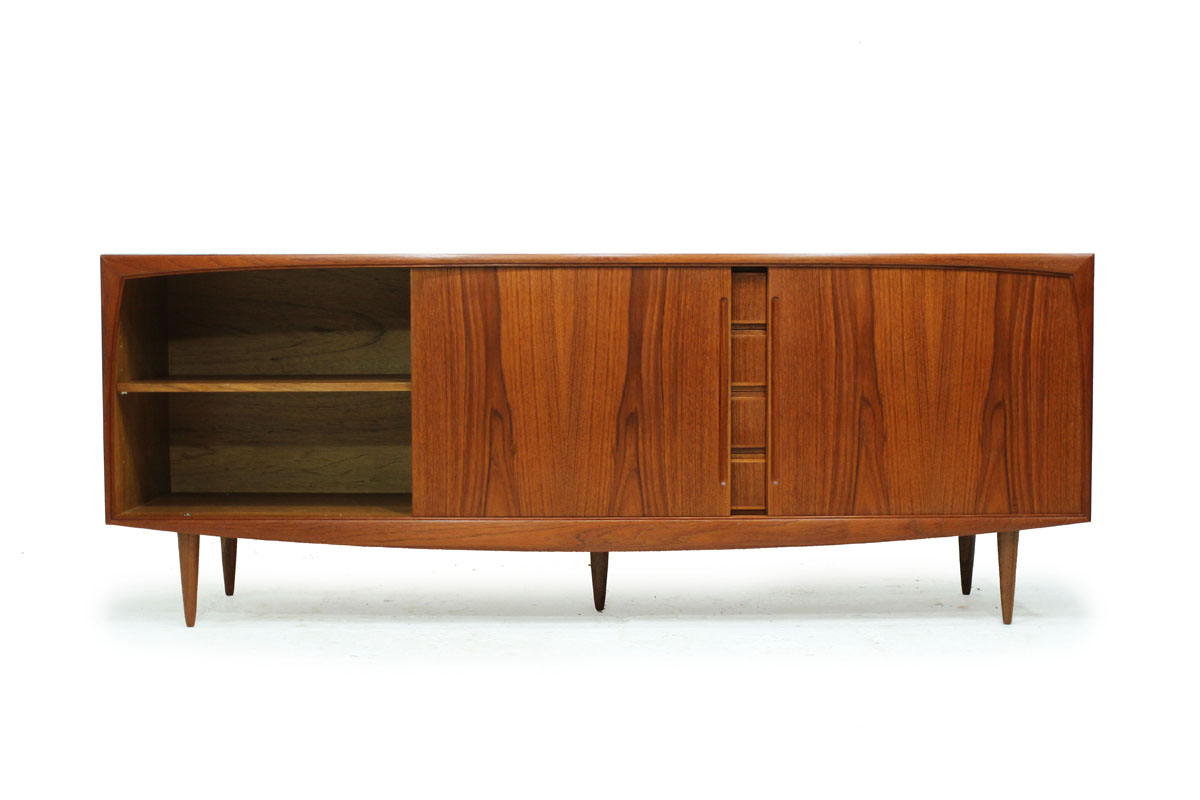 MCM Teak wood 4 drawer 1 door Credenza / Sideboard with tapered front and 6 legs