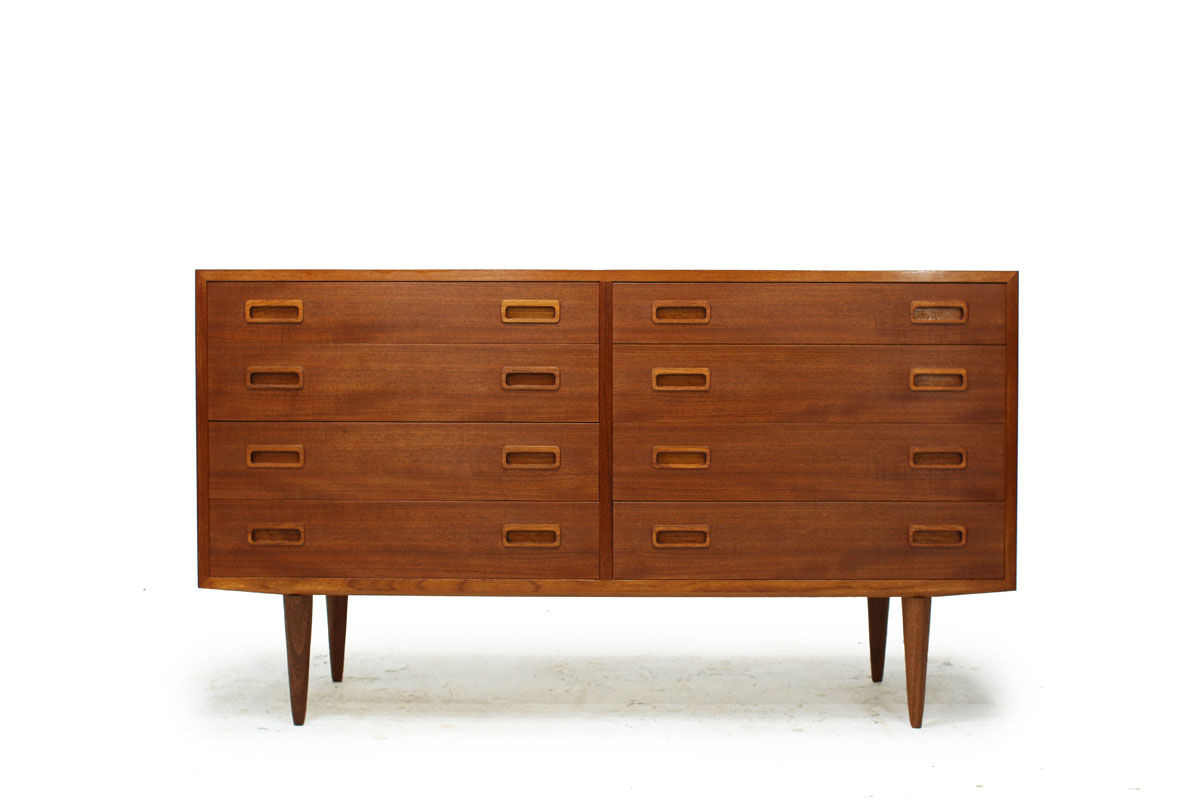 Danish MCM Teak wood 8 Drawer Dresser by Designer Poul Hundevad with tapered legs