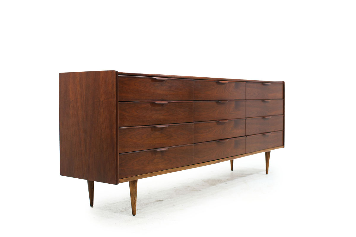 Canadian Mid Century Modern Walnut Wood 12 Drawer Dresser Hanover line with tapered legs by Pepplers