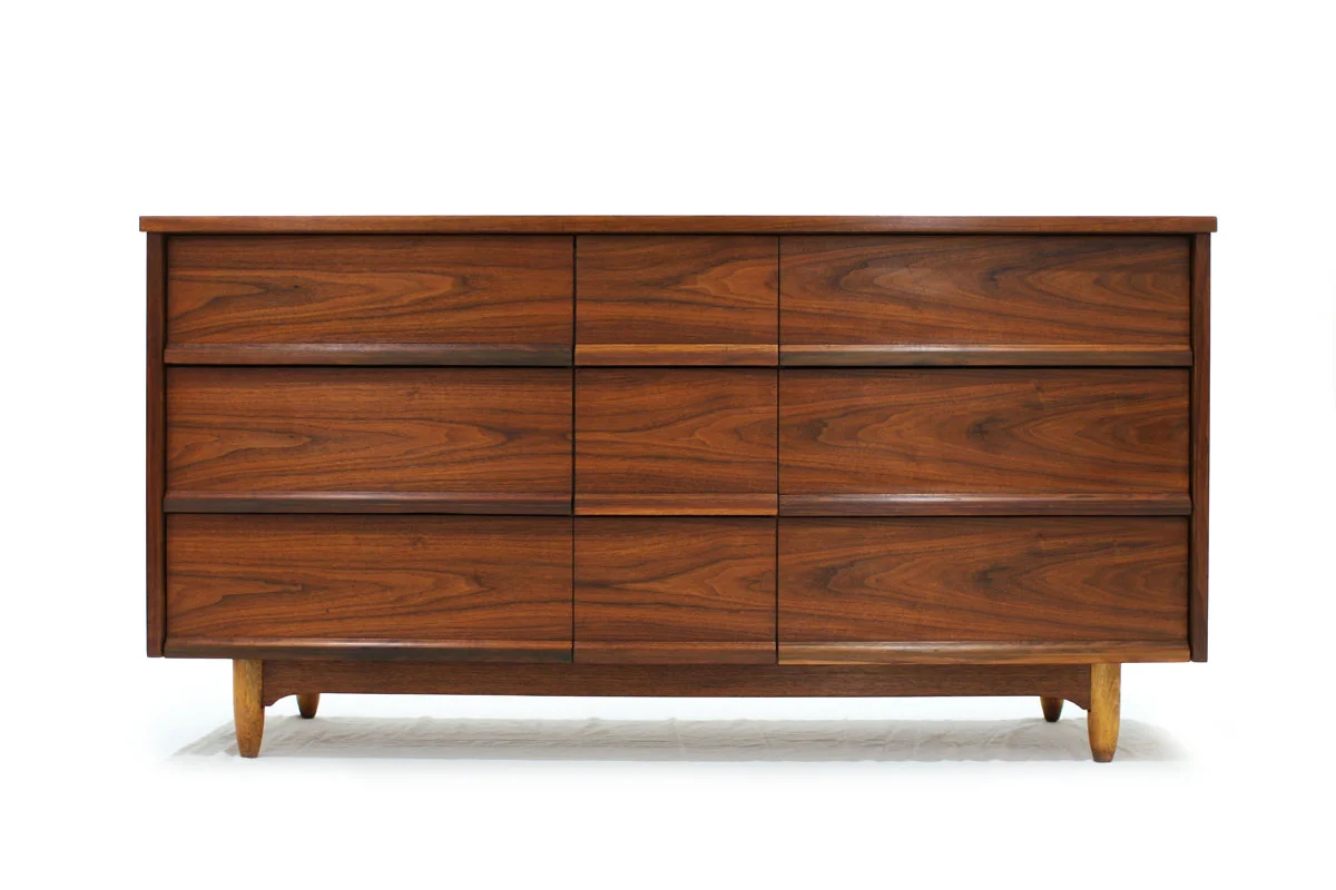 Canadian Walnut wood MCM 9 Drawer Dresser Pepplers