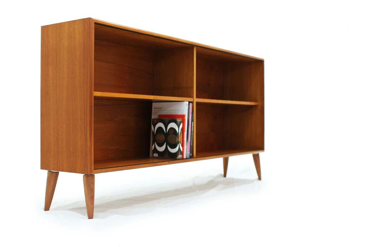 Scandinavian Teakwood MCM Bookshelf with 2 shelves and tapered legs