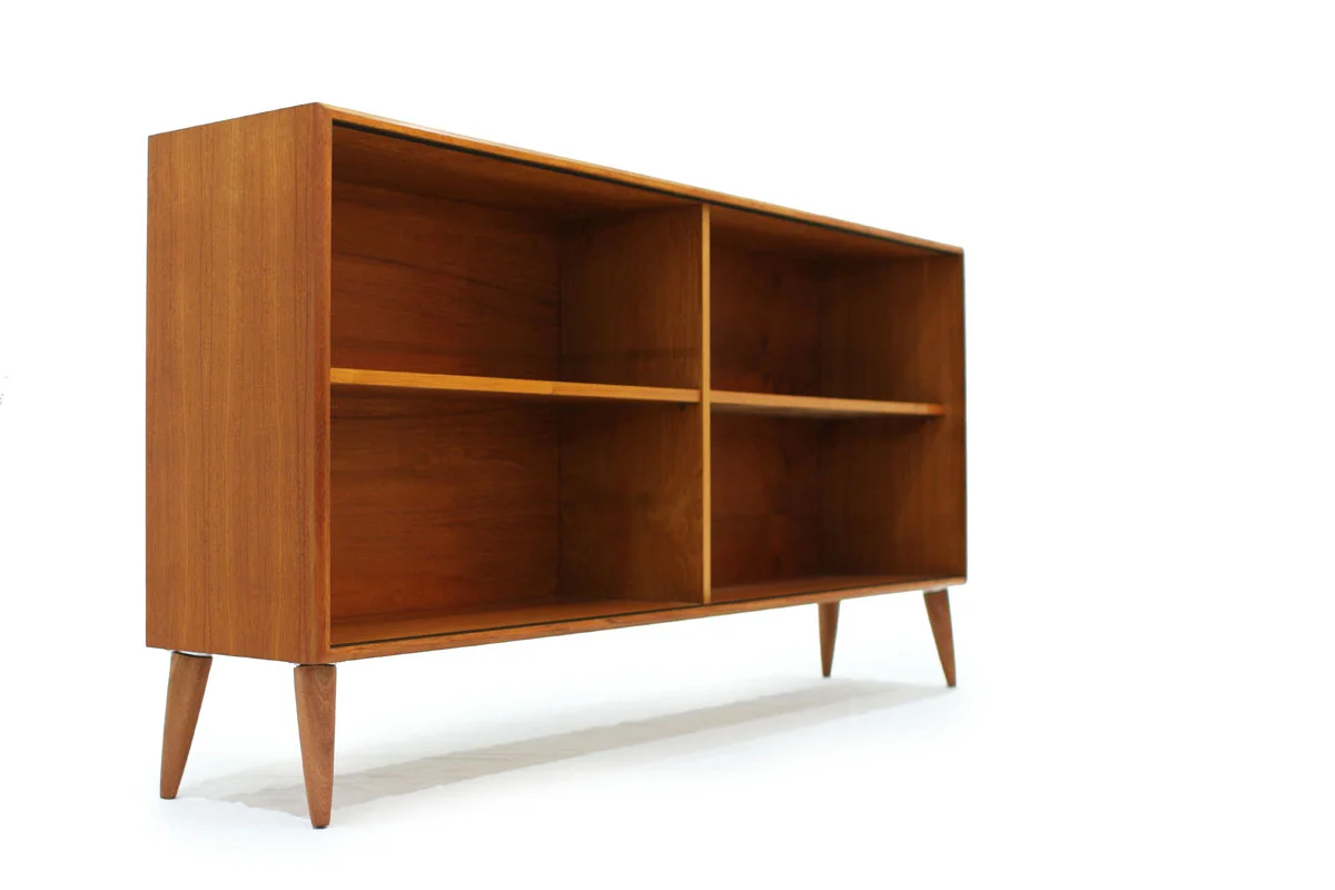 Scandinavian Teakwood MCM Bookshelf with 2 shelves and tapered legs