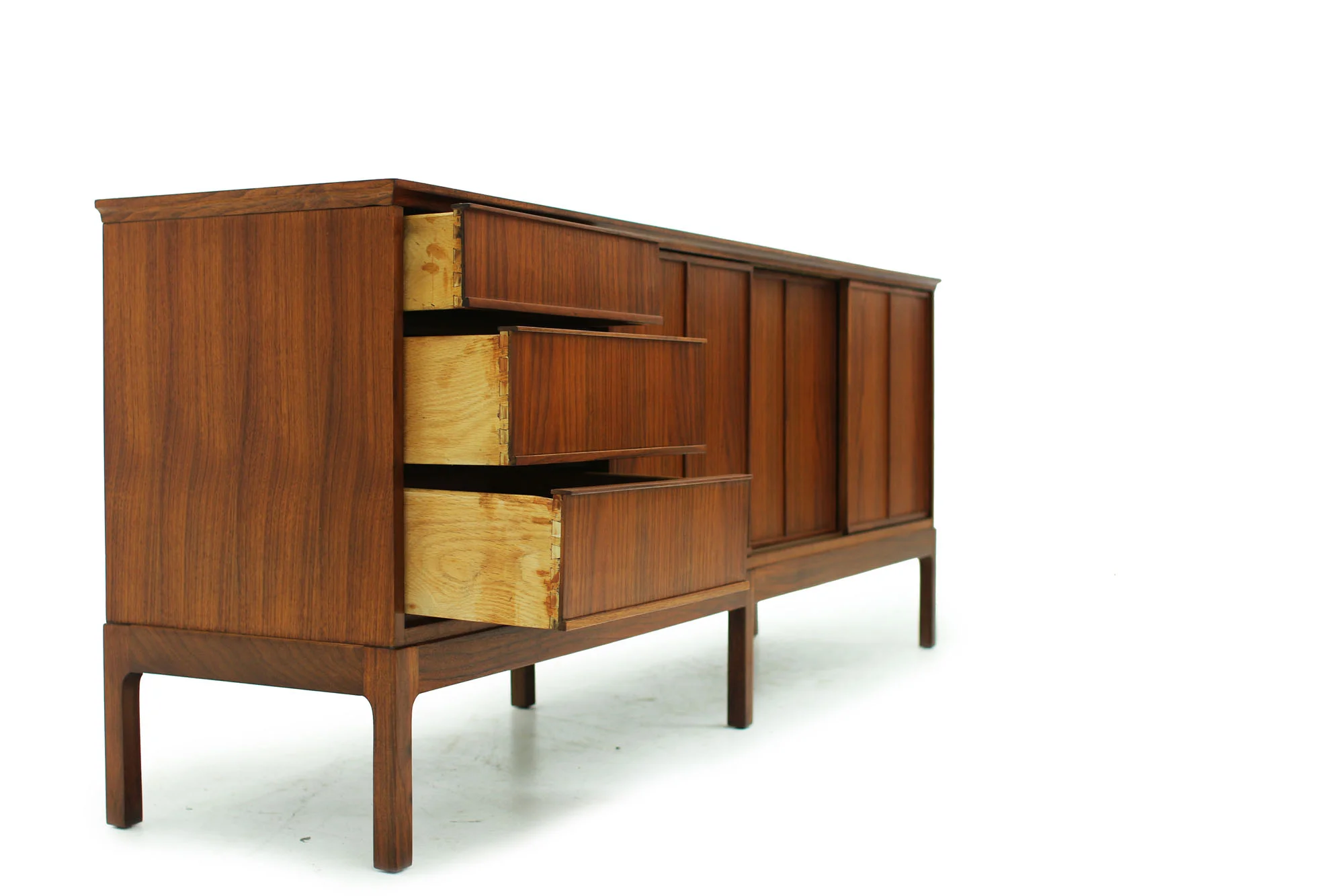 Honderich Walnut Credenza (2).jpg