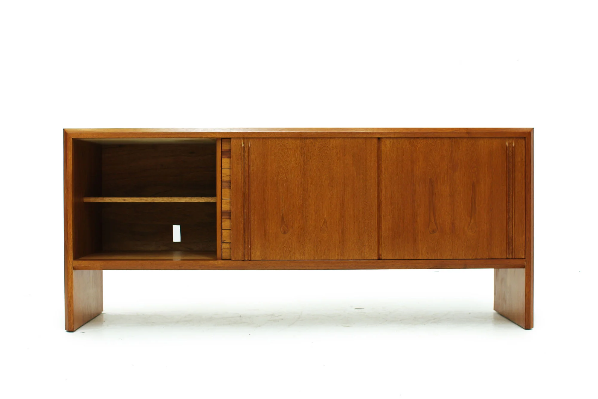 Mid Century Teak buffet well made (6).jpg