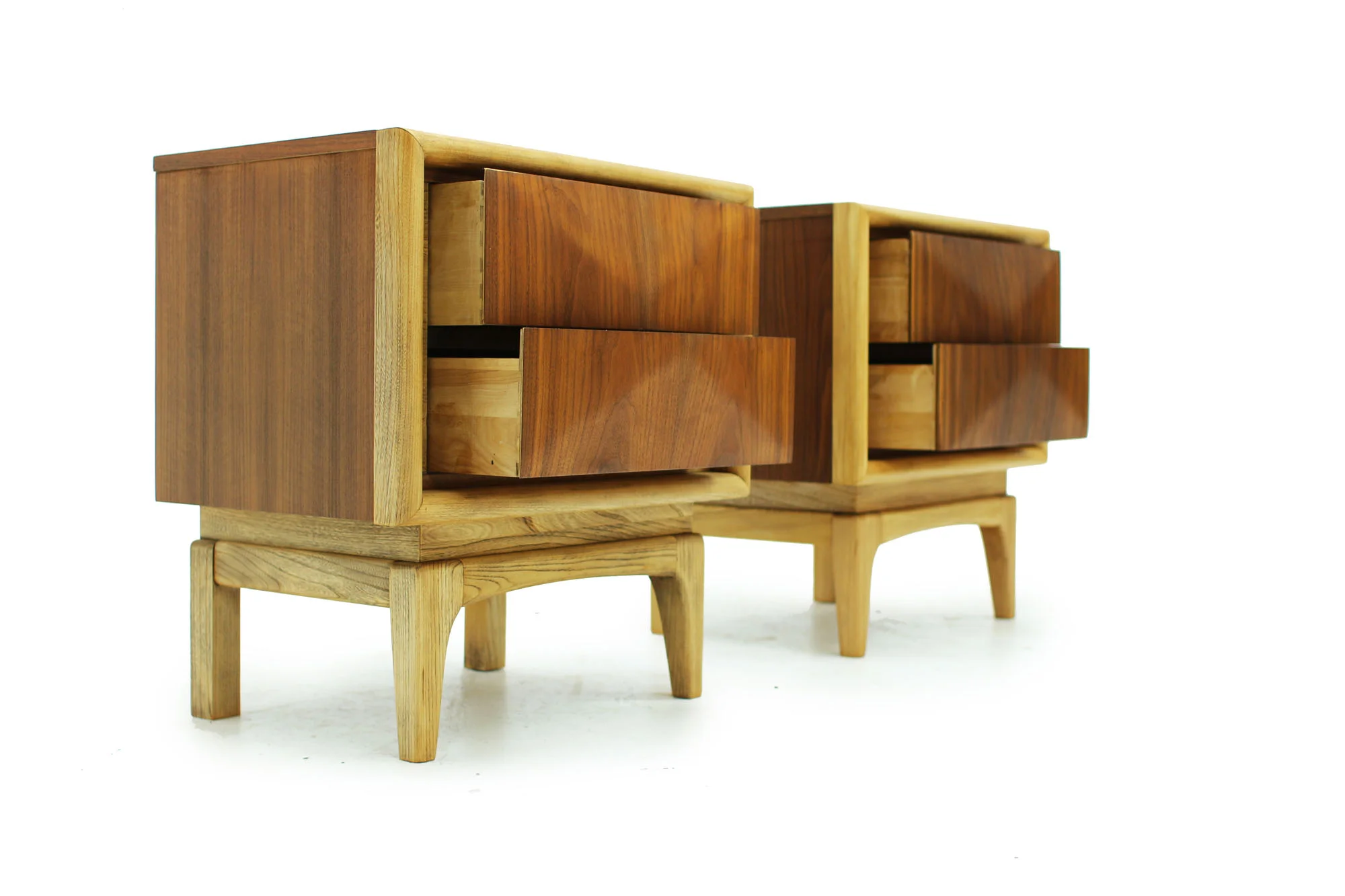 Pair of Walnut MCM Nightstands with diamond pattern drawers and two tone fronts fully refinished (3).jpg