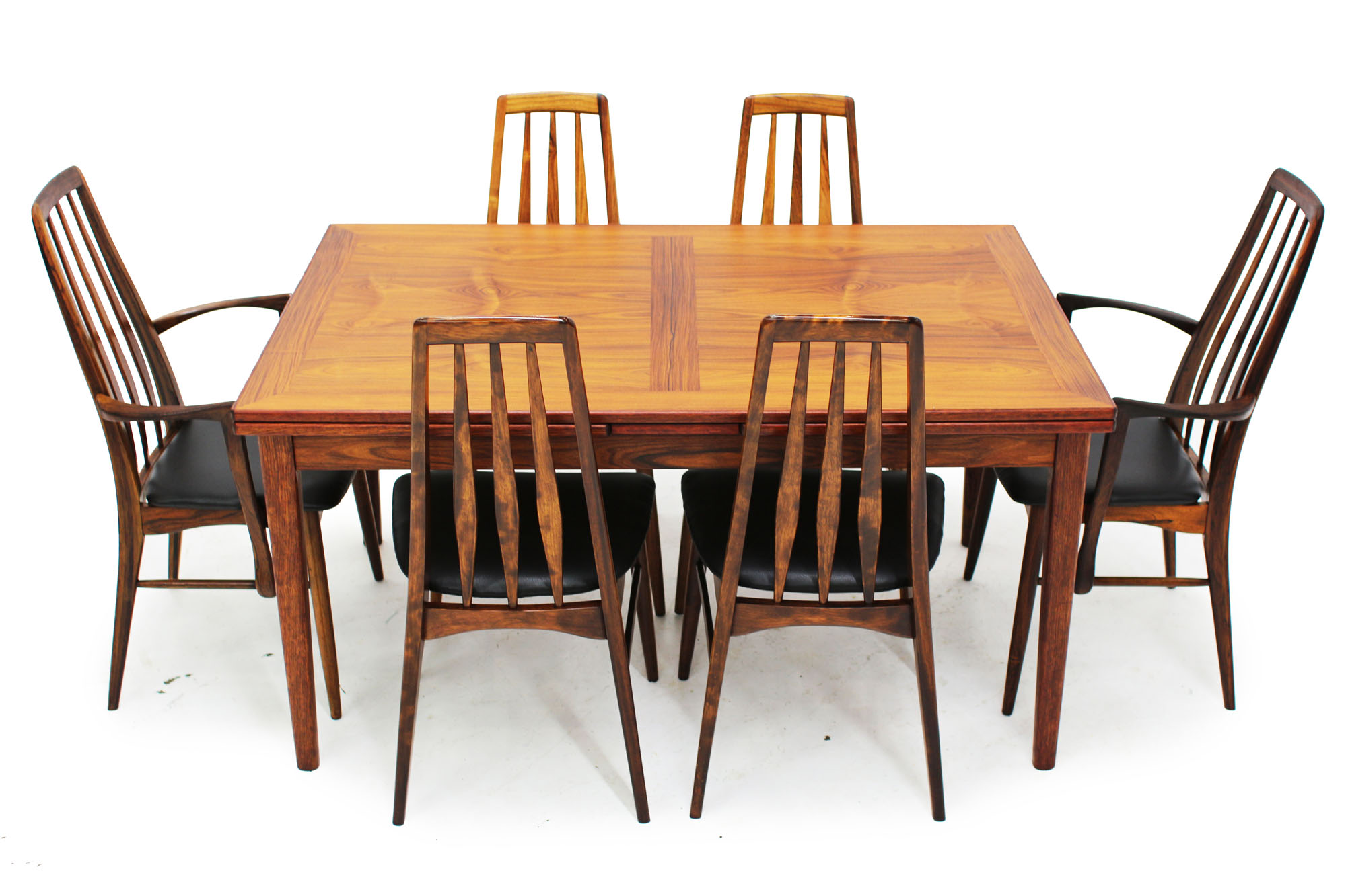 Scandinavian Rosewood Dining Table by Skovby Made in Denmark (3).jpg
