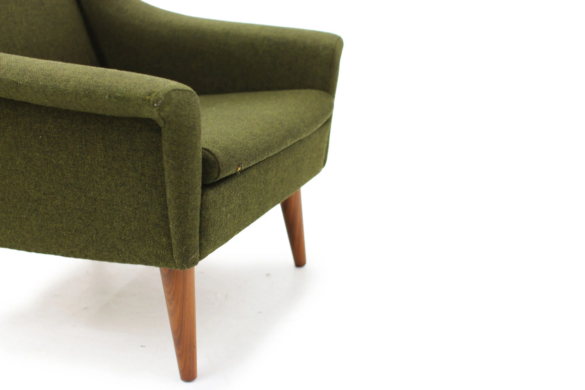 Mid Mod Green Lounge Chair and Round Starburst Coffee table (2).jpg