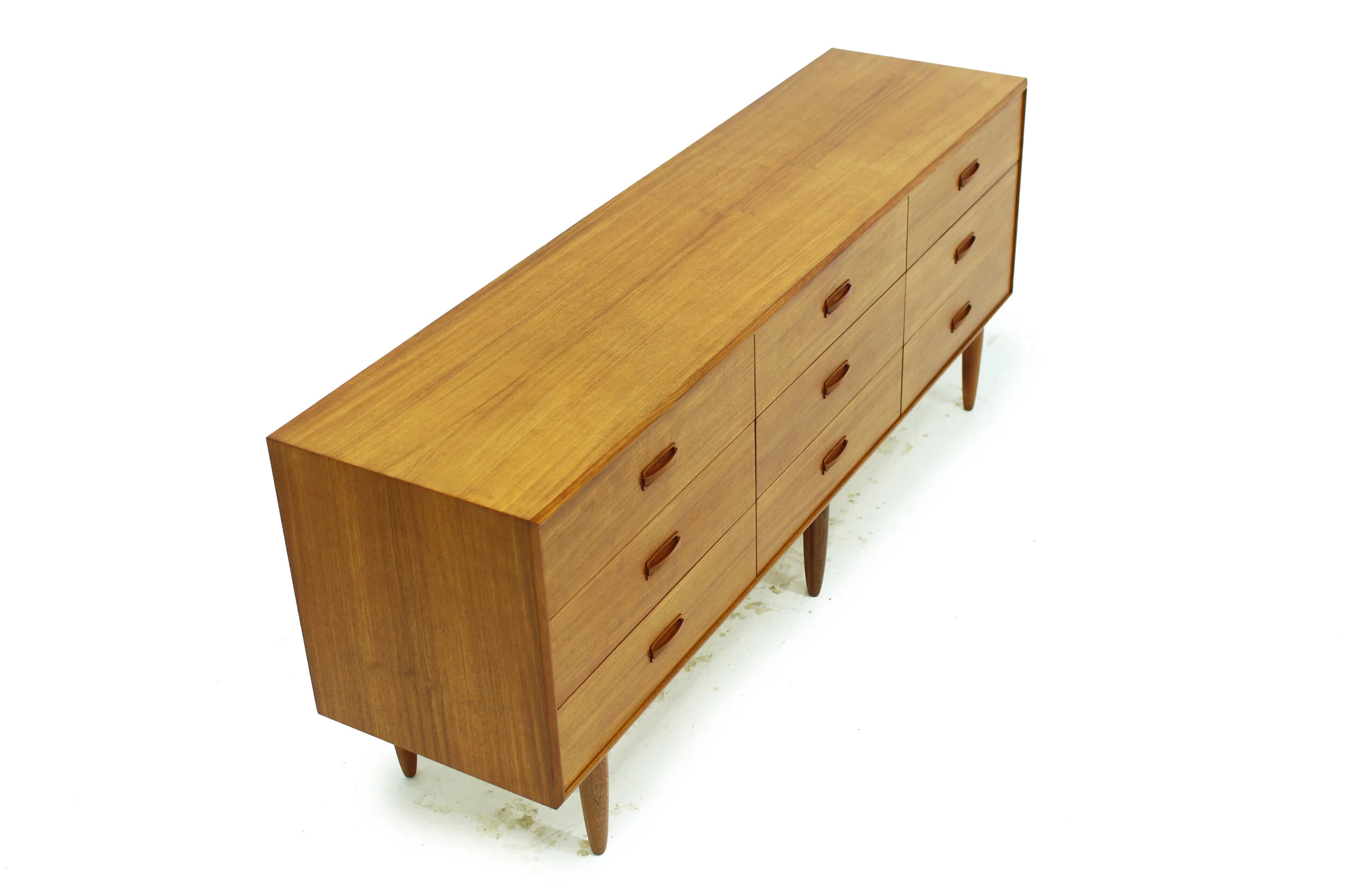 Mid Century Modern Teak 9 Drawer Dresser (2).jpg