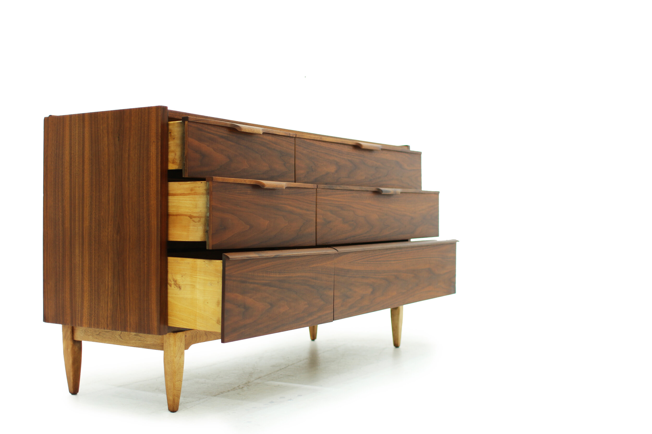 Mid Century Walnut 6 Drawer Dresser (4).jpg