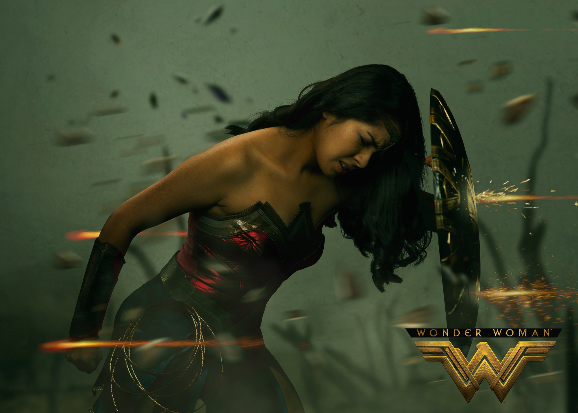  Wonder Woman Cosplay - Avengers 