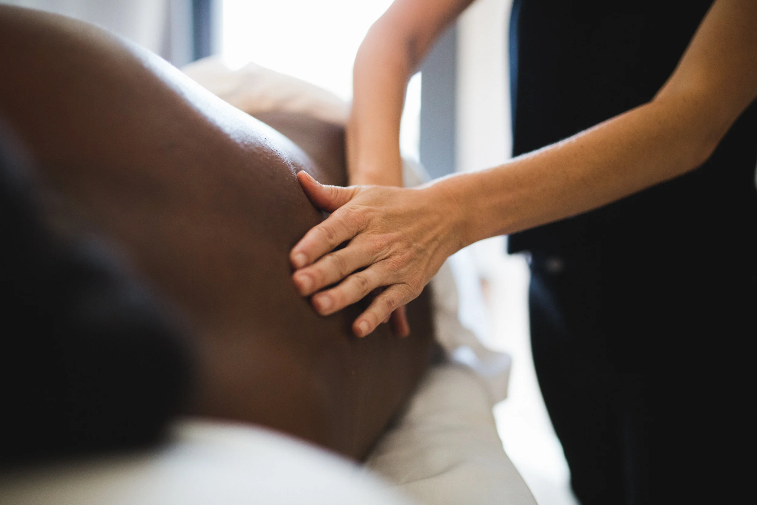 Glow-Chicago-Prenatal-Massage-Therapy-Hands.jpg