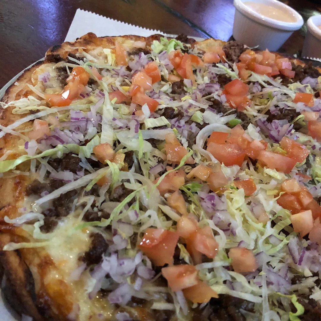 CheeseburgerPizza.jpg