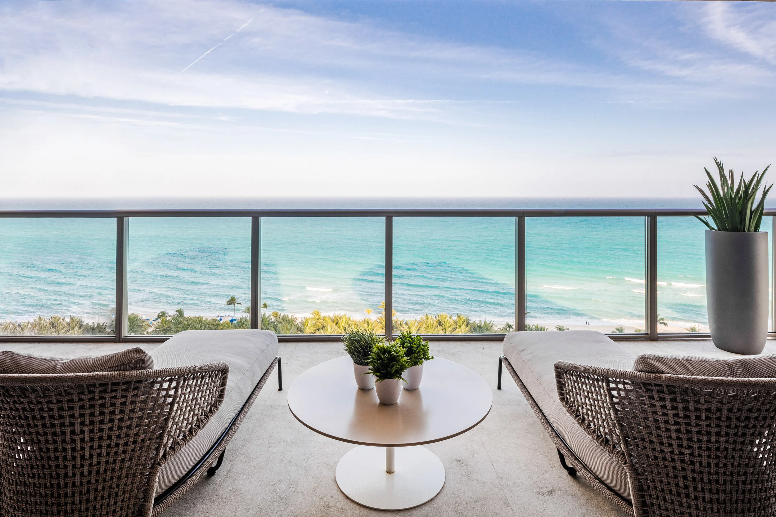 The_Alexander_Group_St_Regis_1401S_268-HDR-Edit_FULL-RES.jpg