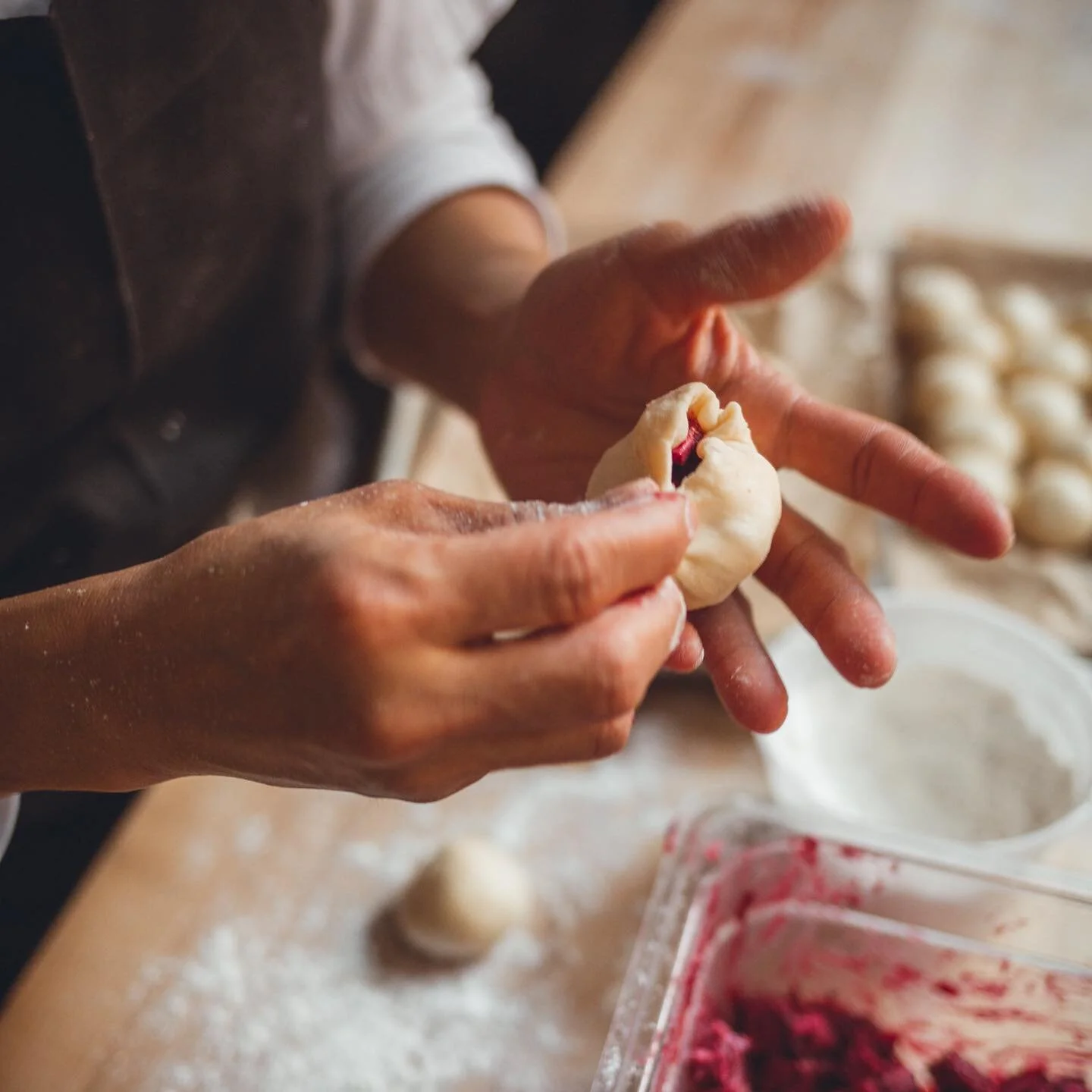 I was soooo looking forward to hosting our first dumpling party since the pandy but decided to postpone it on account of the delta bumming everybody out. I know lots of you were looking forward to this thing, which has grown into an 150-person good-t