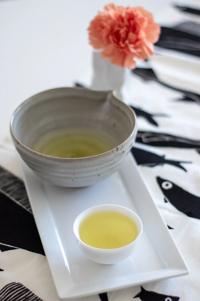 Japanese green tea. Comparing machiko and fukumidori cultivars