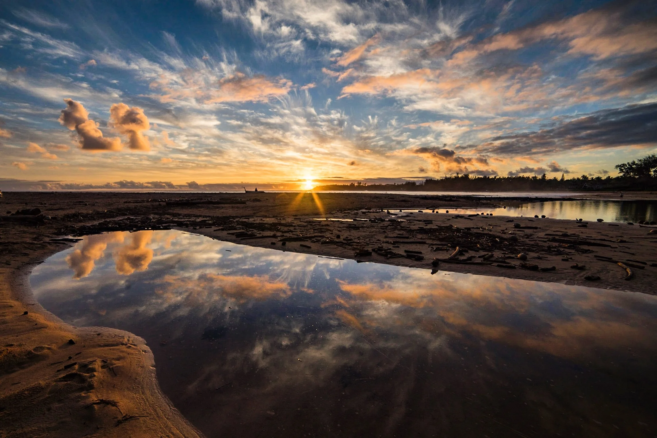  E Pili Kakou Sunrise 
