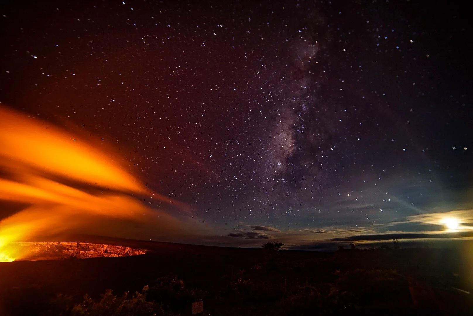  Moonset at Halema’uma’u 