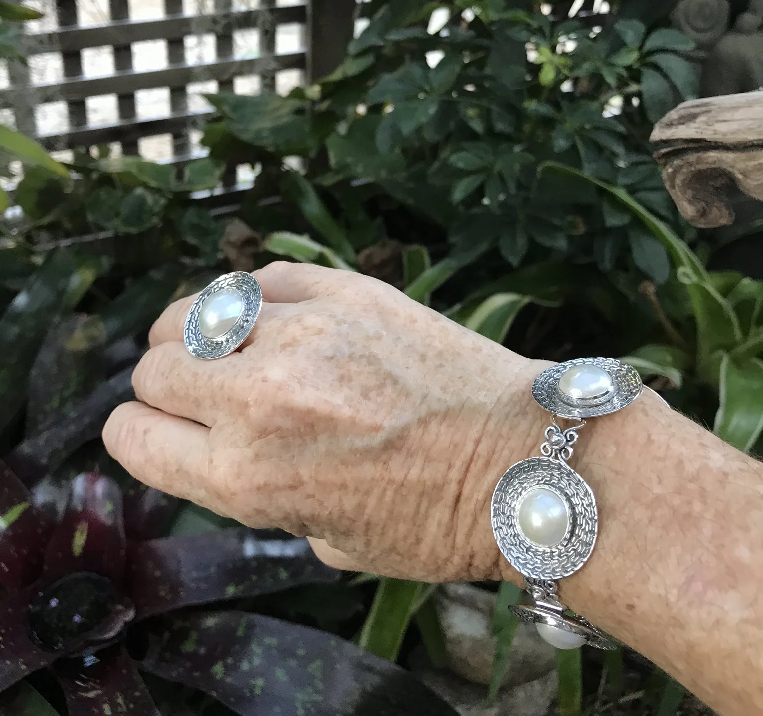 Mabe Freshwater Pearl bracelet, Sterling Silver bracelet, Bali jewelry 