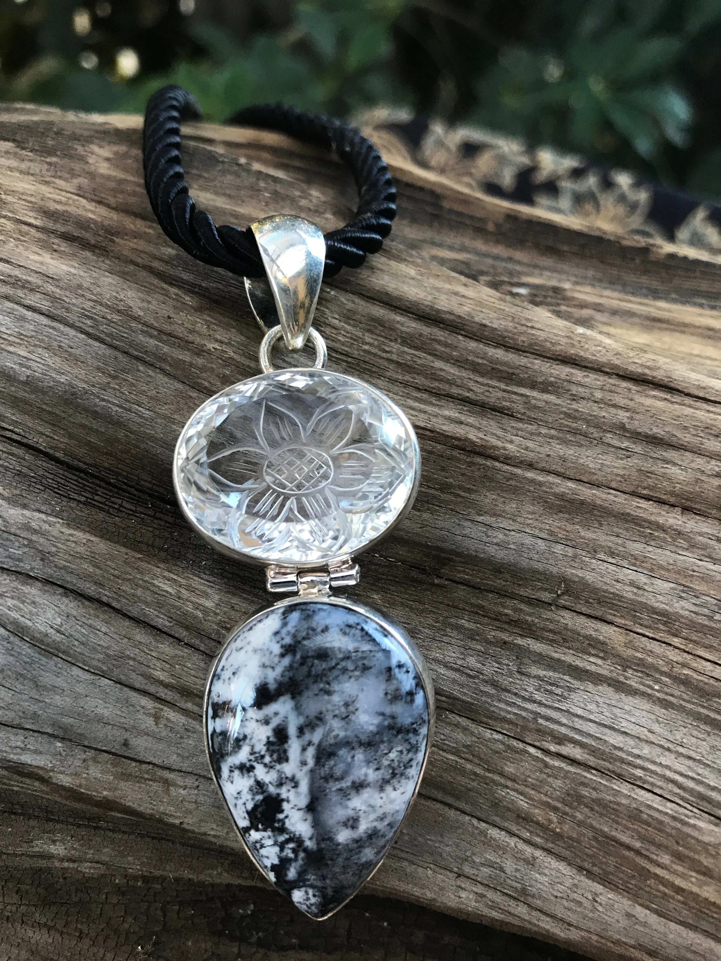 CRYSTAL, JASPER PENDANT 