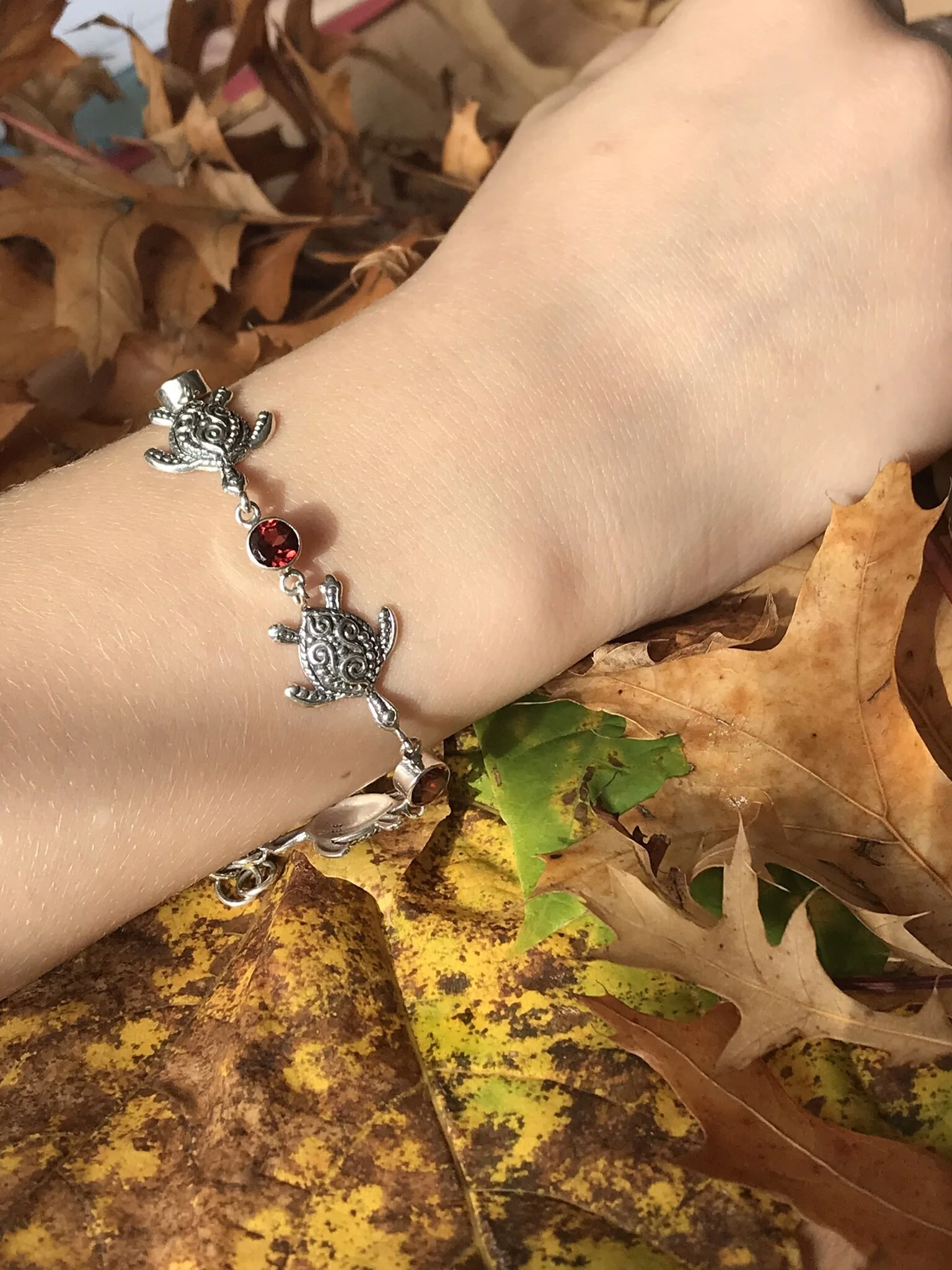 Sterling silver bracelet, Sea Turtles, Garnet, Bali