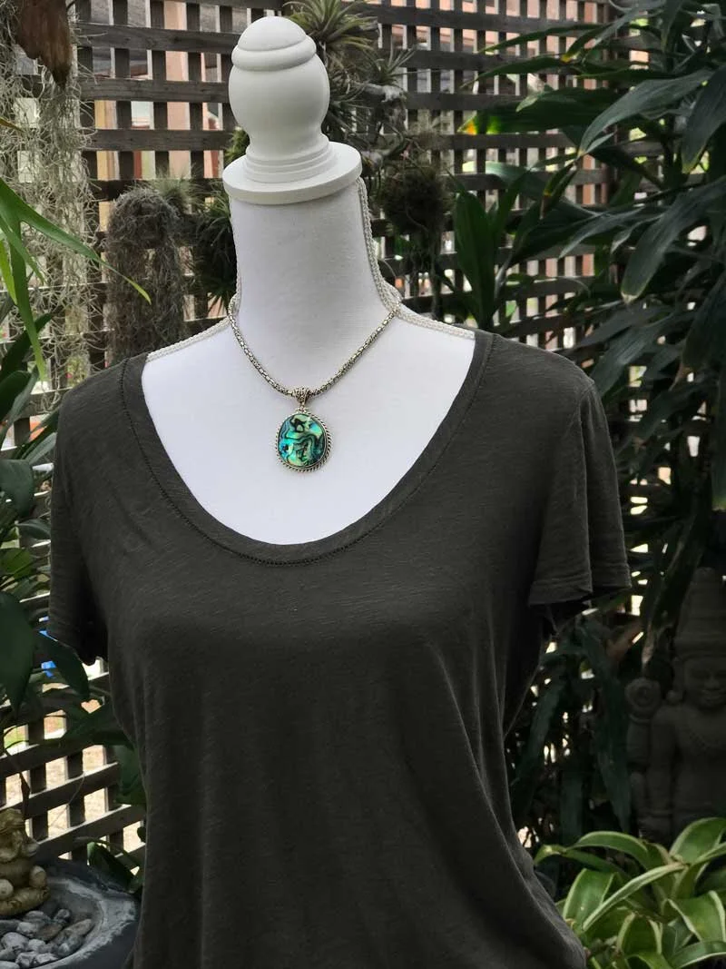 abalone pendant set in sterling silver 
