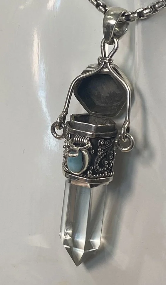 memory keeper pendant, sterling silver ash holder, sterling silver sand holder, sterling silver baby teeth holder, snuff holder, pill holder