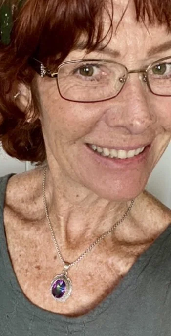 spiritual jewelry, unique gemstone pendant, Mystic Oasis pendant, artisan jewelry, metaphysical jewelry, organic jewelry.