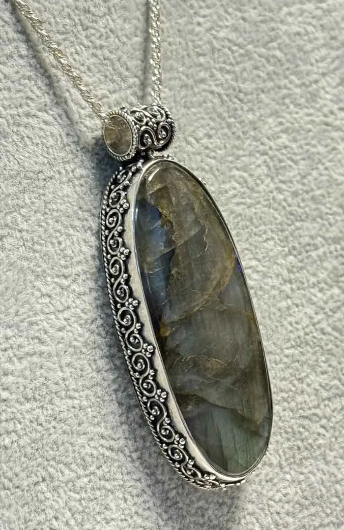 boho sterling silver pendant, Balinese artisan jewelry, labradorite healing stone