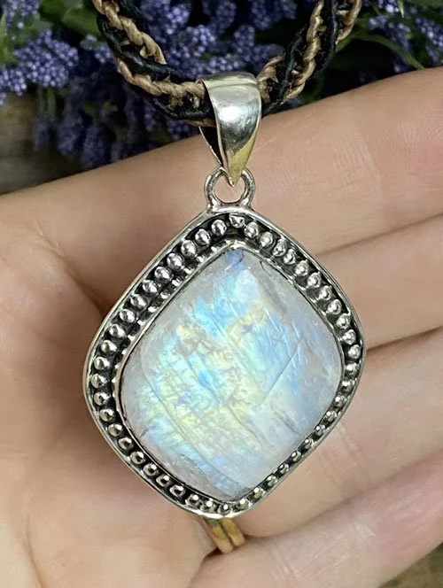Creative Inspiration Pendant, Organic Moonstone Pendant, New Beginnings Jewelry, Moonstone Healing Crystal, Calming Moonstone Pendant, Boho Moonstone Necklace, Artistic Moonstone Jewelry,