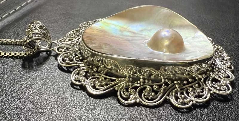 Handcrafted sterling silver pendant with pearl and mother of pearl – Boho chic artisan necklace