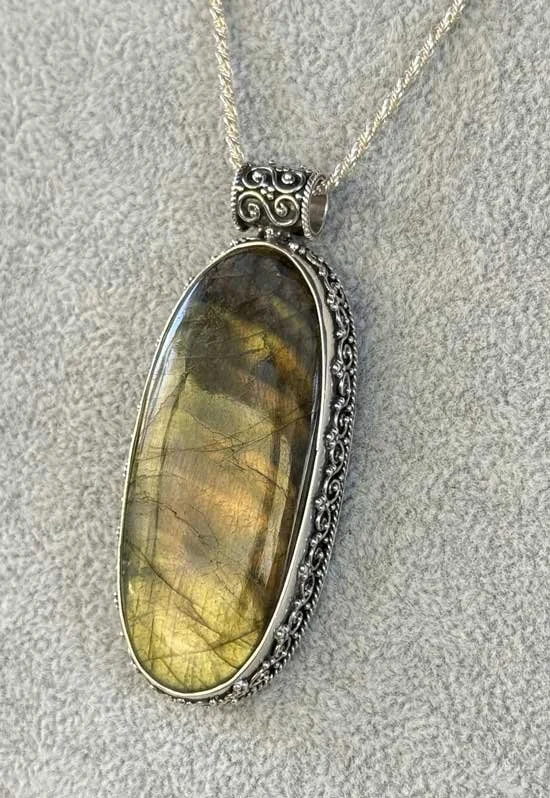 labradorite pendant, sterling silver labradorite necklace, natural gemstone jewelry