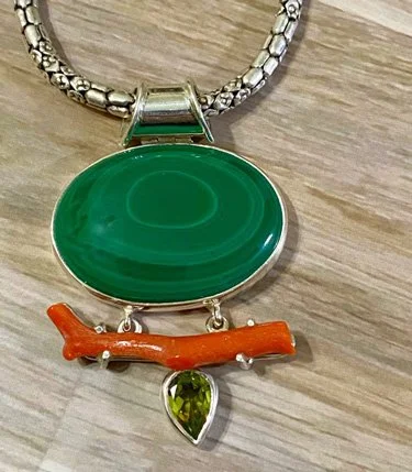 malachite-coral-peridot.jpg