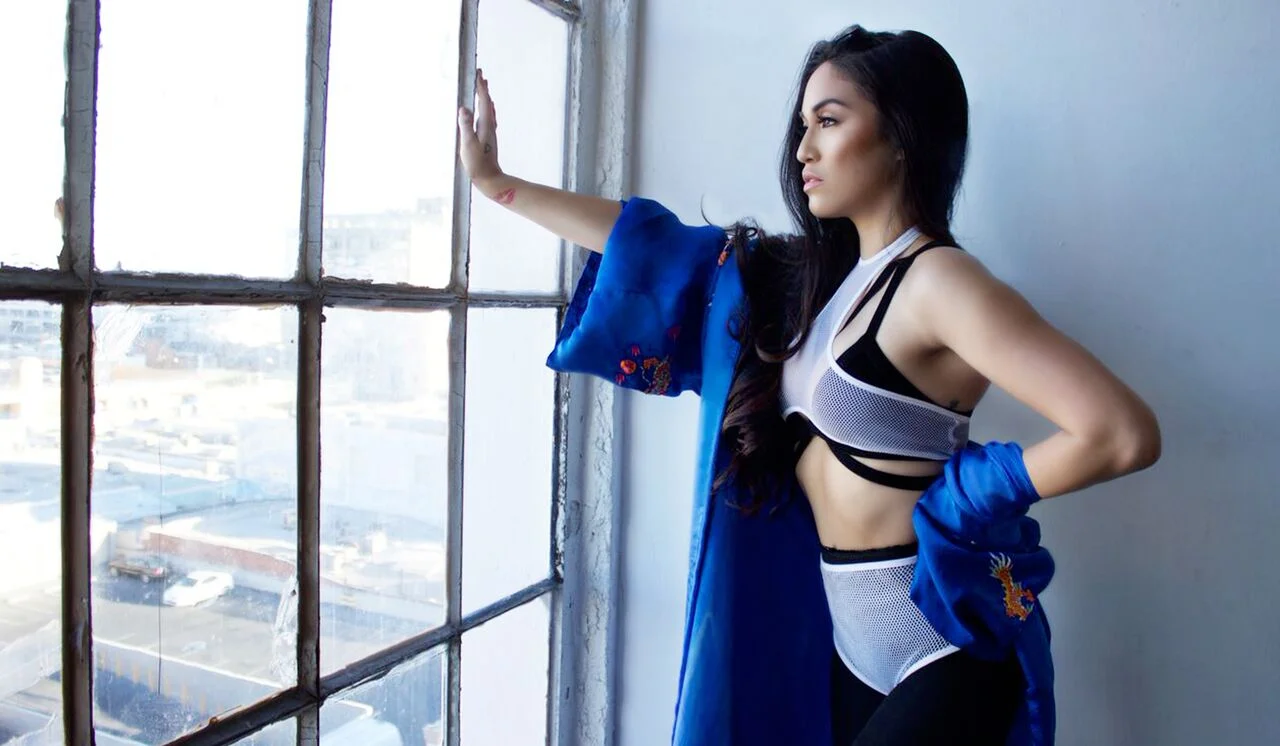 THE POWER OF A WOMAN : STEPH SHEP