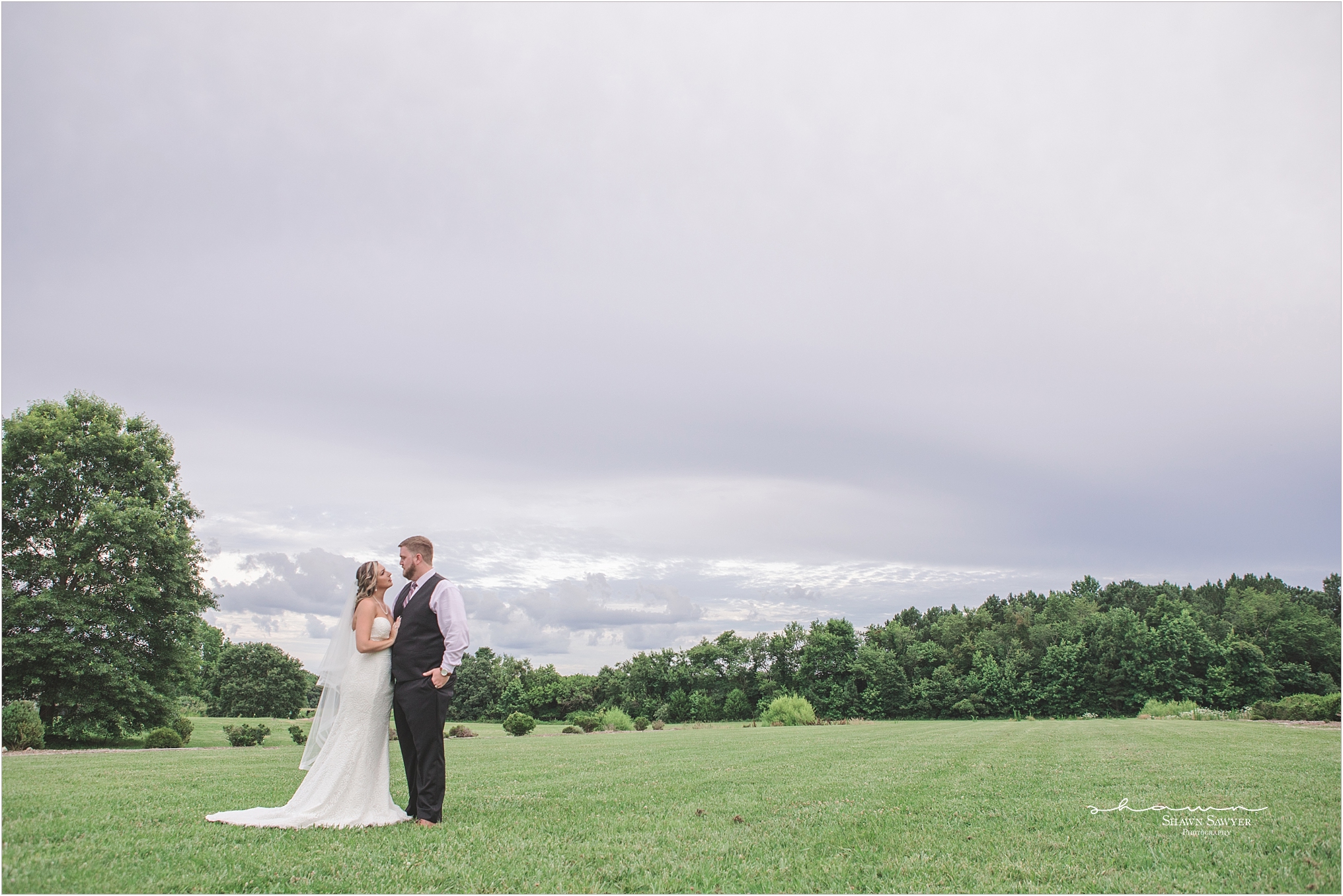 WilliamsburgWineryWeddingVirginiaBeachBoudoirShawnSawyerPhotography_0038.jpg