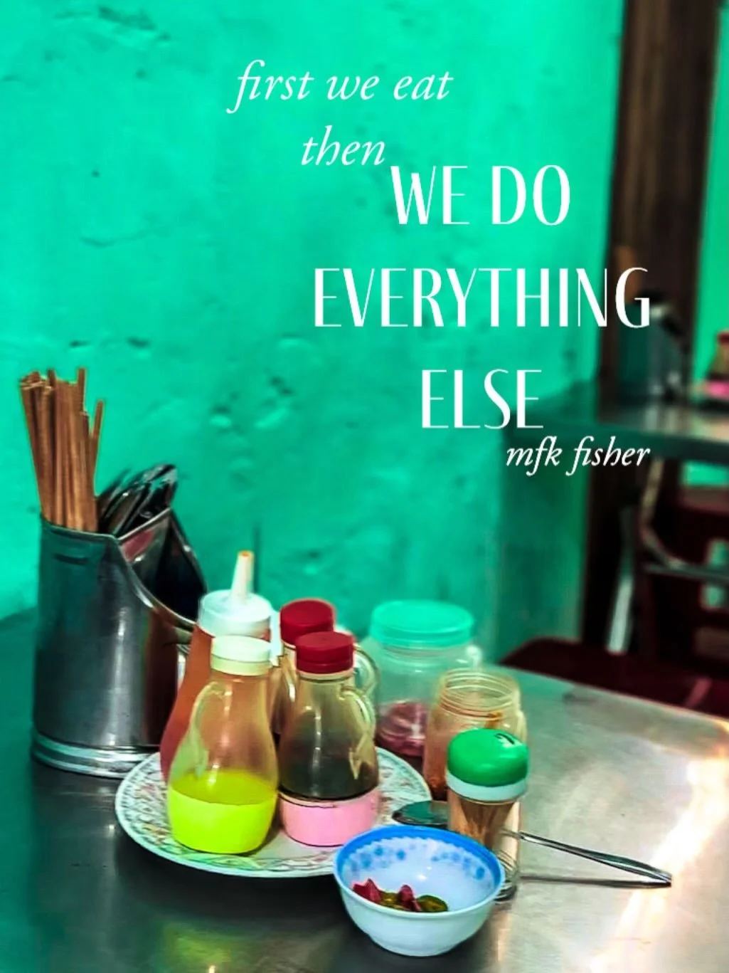 I am Anna Barnes founder of Anna&rsquo;s Art, Food &amp; Culture Experiences. I am an artist, chef and anthropologist.  I am also a long-time traveller to Vietnam. 

I design and host Creative Experiences in Vietnam. I aim to help people connect, tra