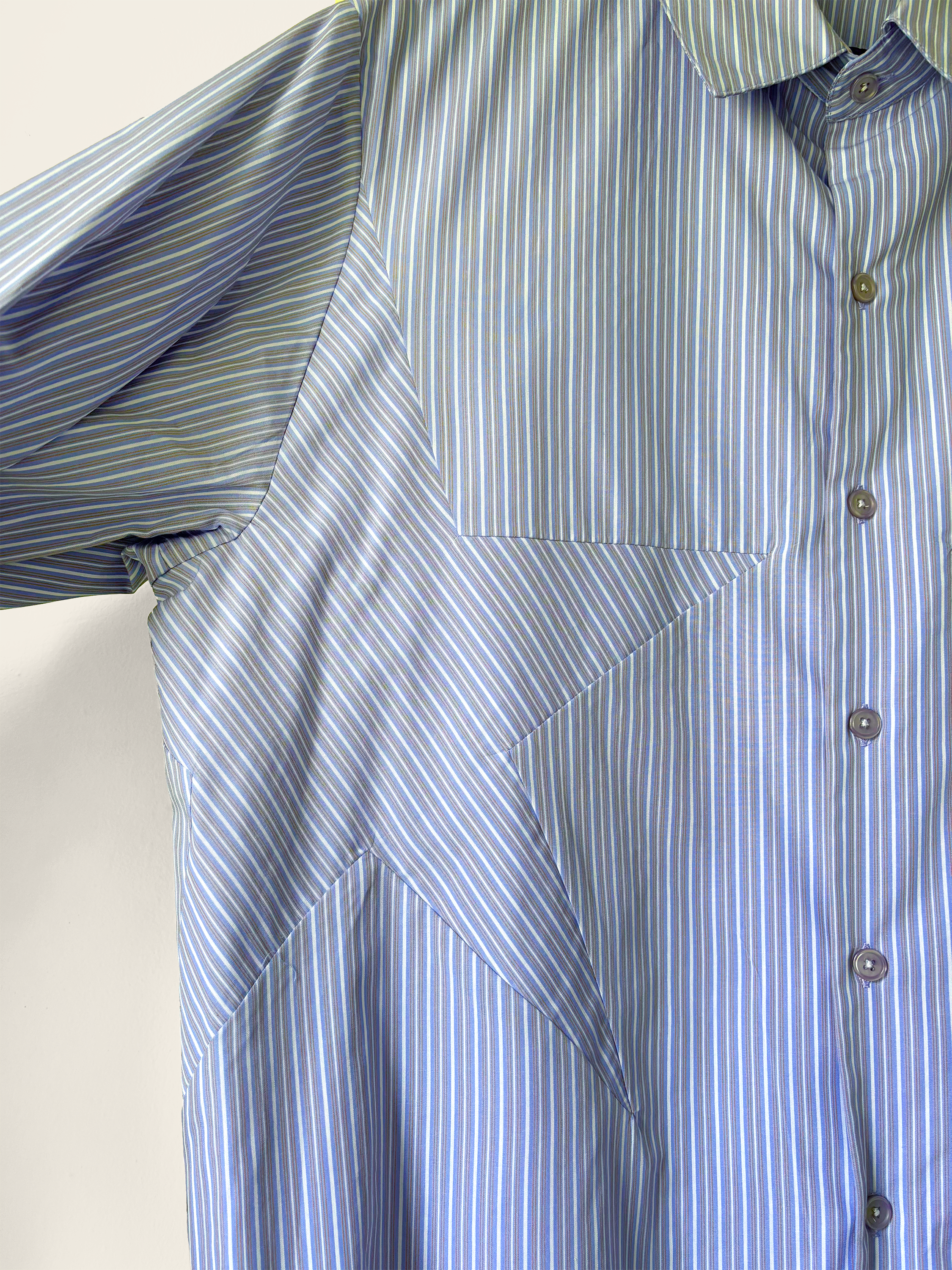 WISH SHIRT_STAR DETAIL.png