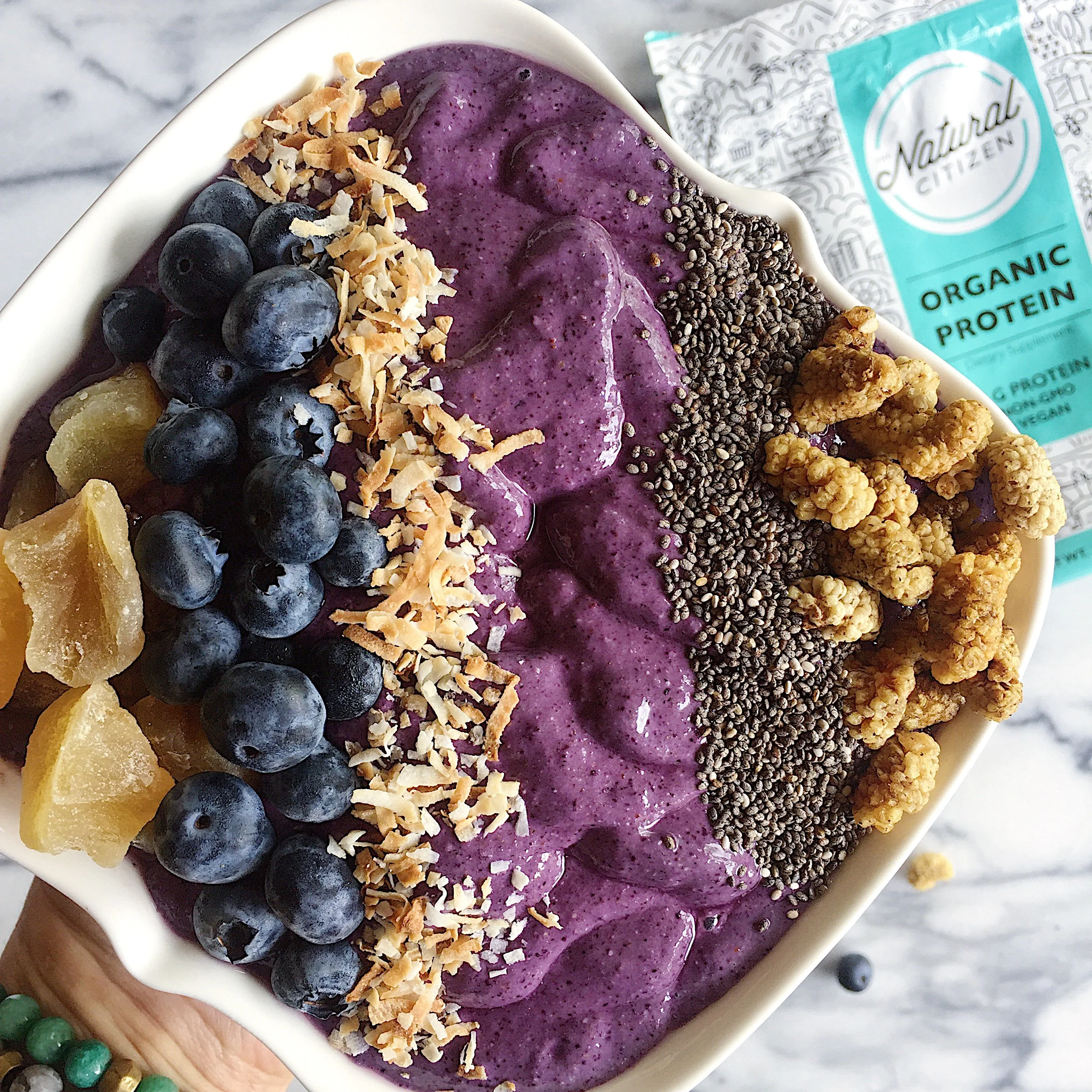 One of the prettiest smoothie bowls I've ever created (and photographed) in March 2017.