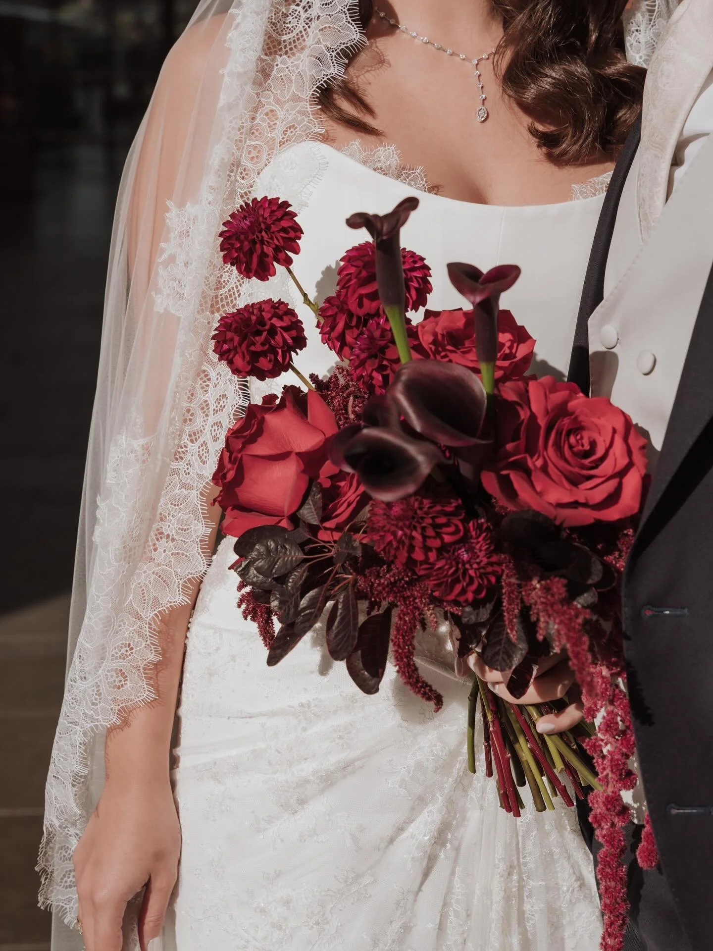 Deep love for these photos from N&amp;M&rsquo;s moody winter wedding late last year. Putting me in a Valentine&rsquo;s mood. 

#burgundywedding #weddinginspo #charli #weddingflorals #bridal #valentinesday