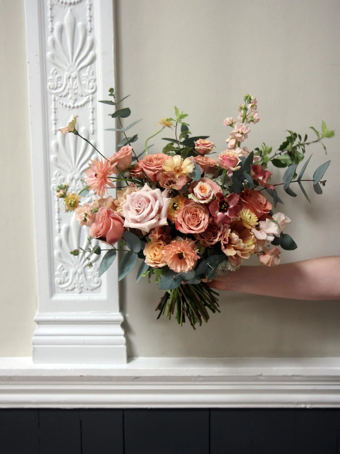 Kicking off 2026 wedding season with a bang for Alison and Martin at @rsaweddings 

#weddings #londonweddingflorist #weddinginspiration