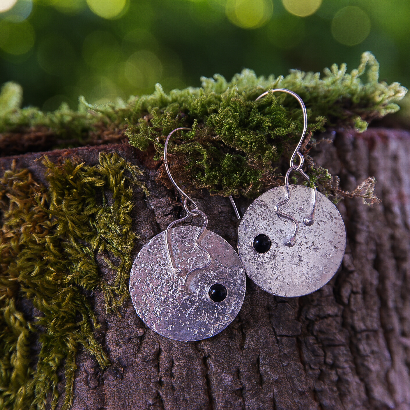 Textured Disc Freeform w Onyx.jpg