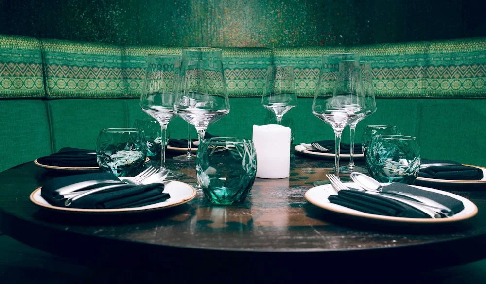 Such beautiful table settings.