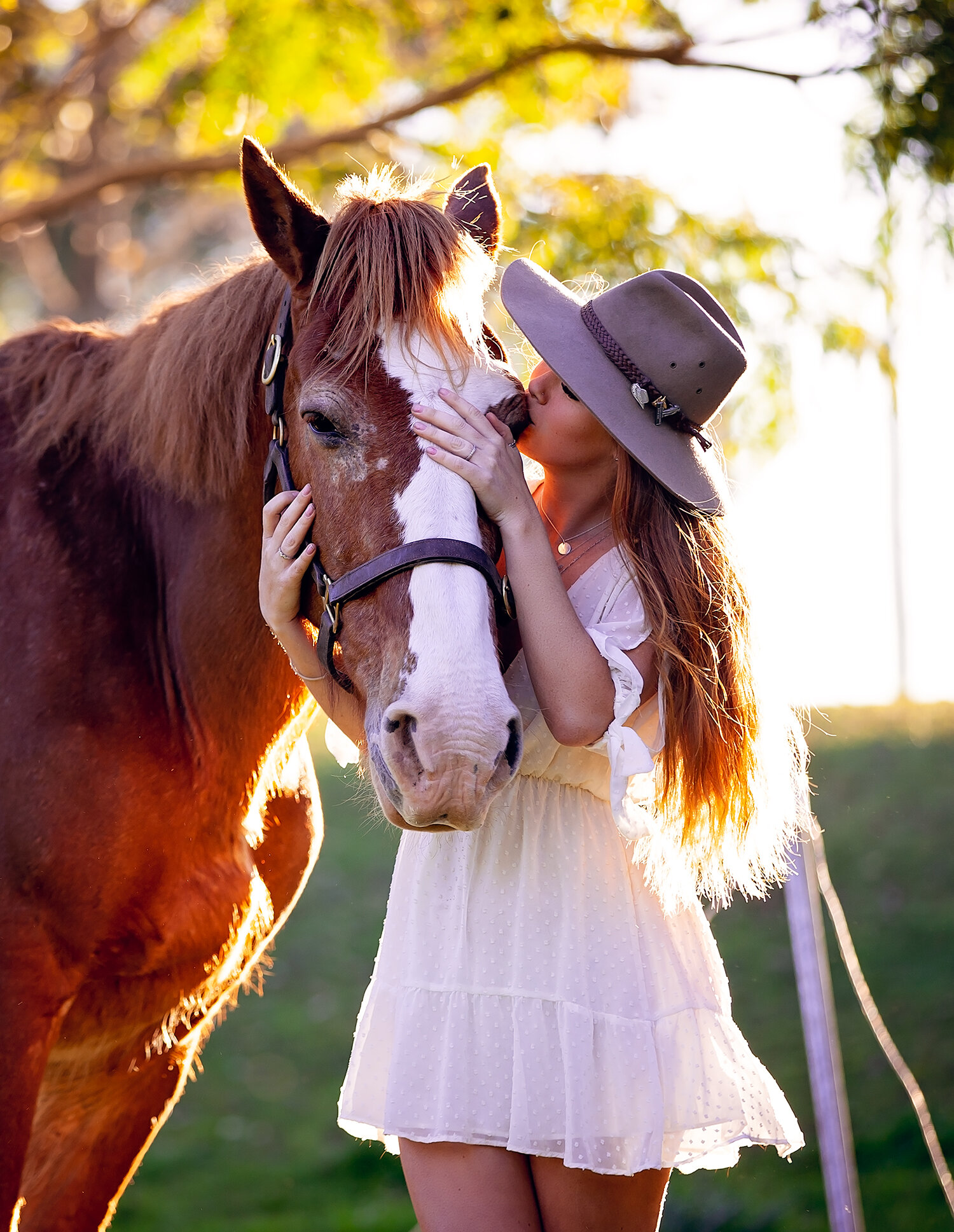 horse_girl_emotionalphotography_1.jpg