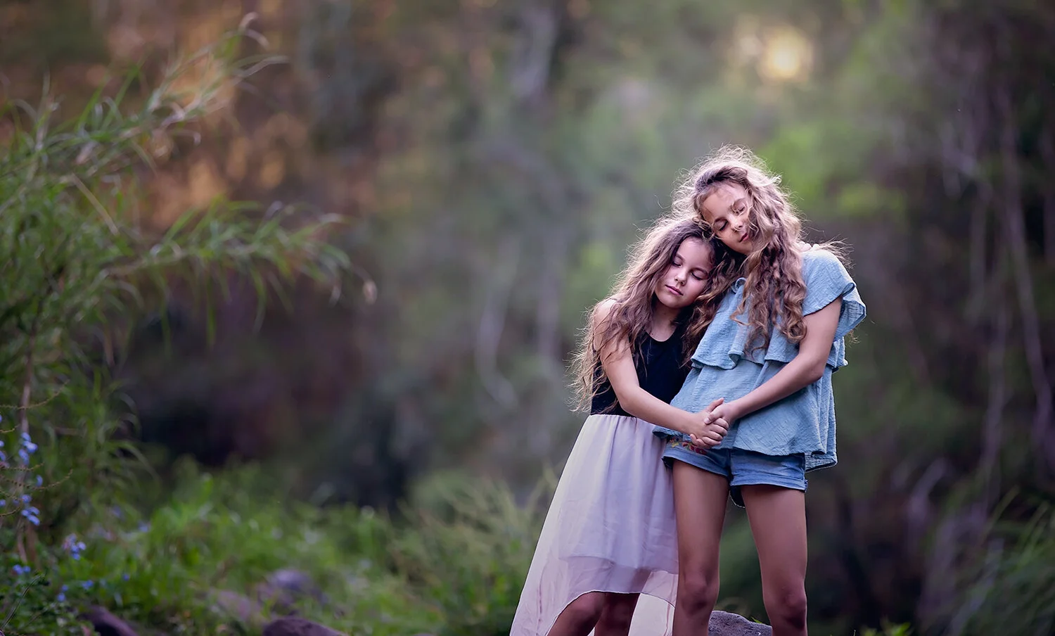 sisters_emotionalphotography.jpg