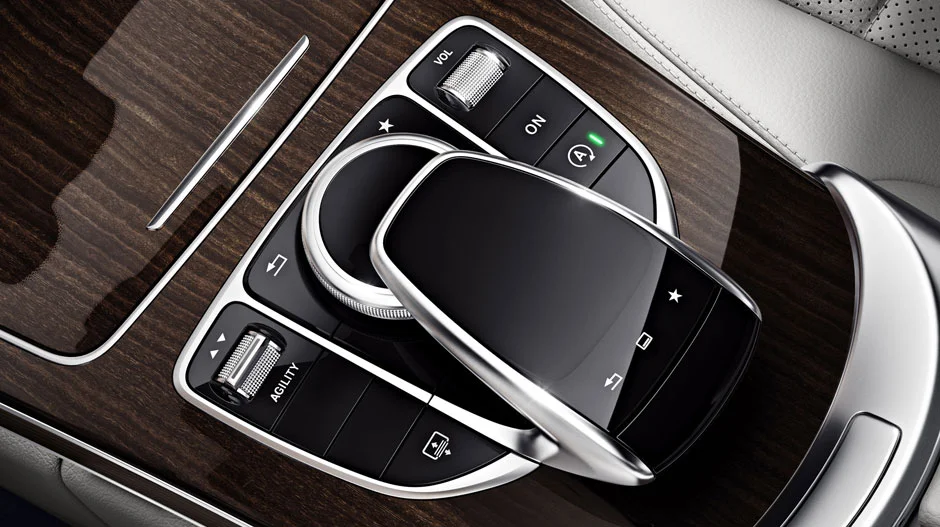2015-C-CLASS-SEDAN-Interior-2.jpg