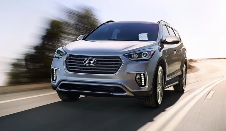 2018-santa-fe-features-specs-large-1_cOVER.jpg