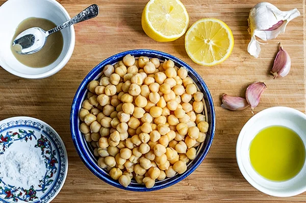 Bildet er fra Jamie Olivers nettside og hummusoppskrift